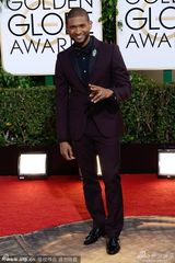 组图：亚瑟小子微笑自信踩红毯 紫色西装显高贵