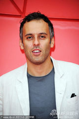 组图：电影《板球》《几片云》威尼斯举办首映礼