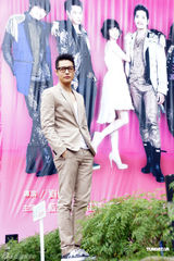 组图：周汤豪荧屏处女作获好评 力压前辈蓝正龙