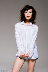 高清组图：葛梦娇入围先声夺金33强 杂志大片曝光