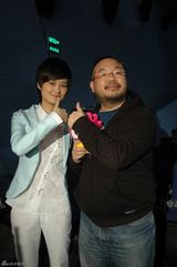 高清组图：《十月围城》MV花絮 李宇春穿越时空