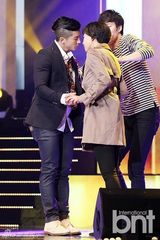 组图：Brain与男团M.pire等出席亚洲模特大赏