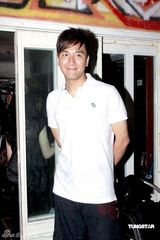 幻灯图：《谈情说案》宣传 林峰未来三栖发展