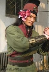 组图：水浒男儿人比花骄 没羽箭张清碎花造型独特