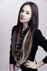 高清组图：韩星IVY新专辑写真 眼神迷离另类迷幻