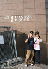 幻灯图：李小鹏与娇妻生活照曝光 金童玉女秀恩爱