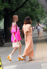 组图：“新城嫂”叶熙祺密会台湾音乐人陈耀川