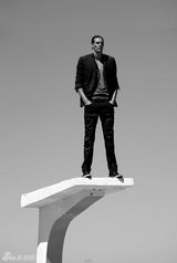 组图：法国泳坛美男展现性感运动魅力