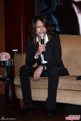 组图：GLAY访台中文问好 金曲日开唱喊话五月天