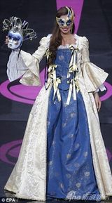 组图:2013环球小姐上演Cosplay 佳丽变身擎天柱