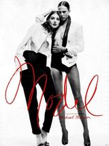 组图：超模坎蒂丝与安雅半裸时尚 中性风另类性感