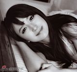 高清组图：混血美女莉亚-迪桑生活写真