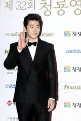 组图：第32届韩国青龙电影奖颁奖典礼群星闪耀
