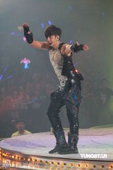 组图：罗志祥“舞法舞天”落幕 吴君如踩高跟鞋助阵