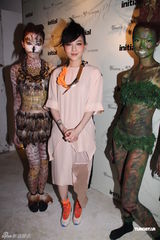 组图：范晓萱祝Makiyo再出发 透露暂无结婚计划