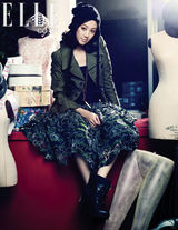 组图：郑丽苑时尚写真慵懒性感 全慧彬变神秘女郎