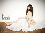 组图：Apink郑恩地时尚写真 清新甜美恬静可人