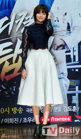 组图：权相佑珉豪等亮相《医学团队》发布会