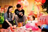 组图：李小璐与女儿甜蜜出镜 贾乃亮幼儿照曝光