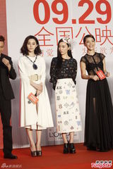 组图：李玉与范冰冰三度合作感情深厚