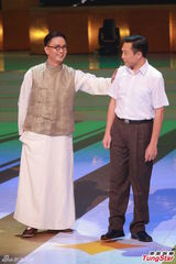 组图：赌王数百万支持太太 何超莲吴克羣献艺