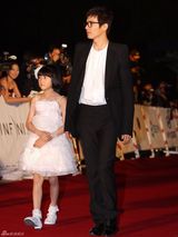 高清图：韩国电影大钟奖落幕 群星闪耀红毯