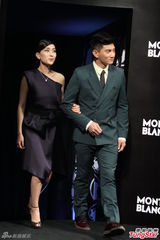 组图：凯奇上海捞金 吴奇隆马苏被赞登对