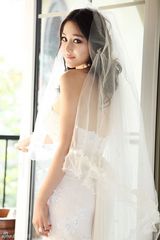 组图：张馨予唯美婚纱照 变身气质新娘期待幸福