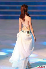 组图：本届港姐冠军陈凯琳比赛瞬间