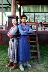 组图：《犀利仁师》热拍 吴奇隆刘诗诗“互殴”