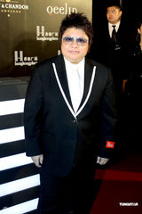 组图：香港广场上海重新登场 众明星火爆捧场 