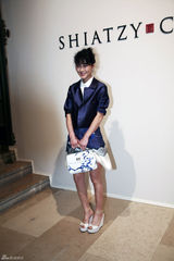 组图：It girl陈燃出席巴黎时装周中国品牌秀