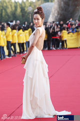 组图：任瑟雍孙恩书等众星亮相13届全州电影节红毯