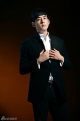 组图：《小爸爸》演员刘欢帅气阳光写真