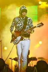 高清：热波音乐节第一天 宠物同谋激情演出