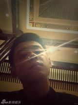 组图：高昊微博海量搞怪照盘点 耍宝快乐人生