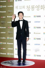组图：第32届韩国青龙电影奖颁奖典礼群星闪耀