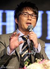 组图：韩国歌手申胜勋发专辑 纪念出道20周年