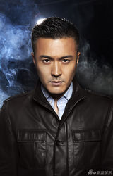 组图：于小伟曝光全新硬汉大片 熟男魅惑不羁