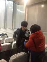 独家：春晚带妆彩排照曝光 华晨宇冯巩蔡明现身