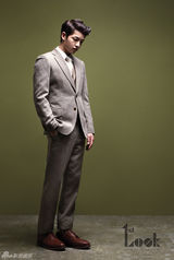 高清组图：韩星宋仲基时尚写真尽显型男魅力