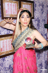 组图：《螺丝小姐》探班 李毓芬不排斥与罗志祥对戏