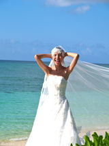 组图：美俏Linda巴哈马大婚 嫁入贵族秀幸福