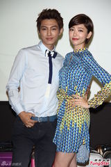 组图：郭雪芙夺性感女星惹人嫉 炎亚纶送安慰