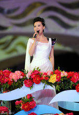 组图：韦唯领衔众星献歌亚运 郎朗章子怡完美合演