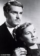 组图：已故女星琼-芳登剧照曝光 与姐曾经和睦