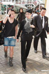 组图：赌王前女婿萧百成去世设灵 许晋亨等到场拜祭