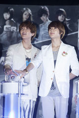 高清组图：少女时代等出席SM展示会开幕式