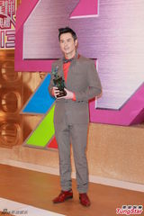 组图：郑嘉颖杨怡获TVB中国内地最受欢迎艺人