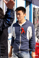 组图：王宝强成预防艾滋病关爱大使 回顾打工经历